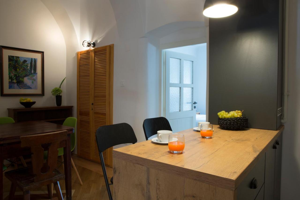 Apartment Jasmin Zagreb Buitenkant foto